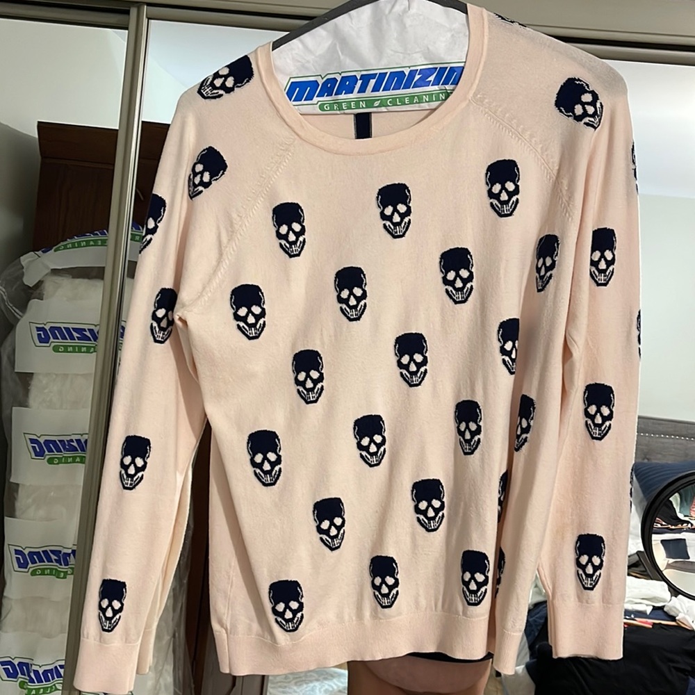 Project skull lite weight sweater